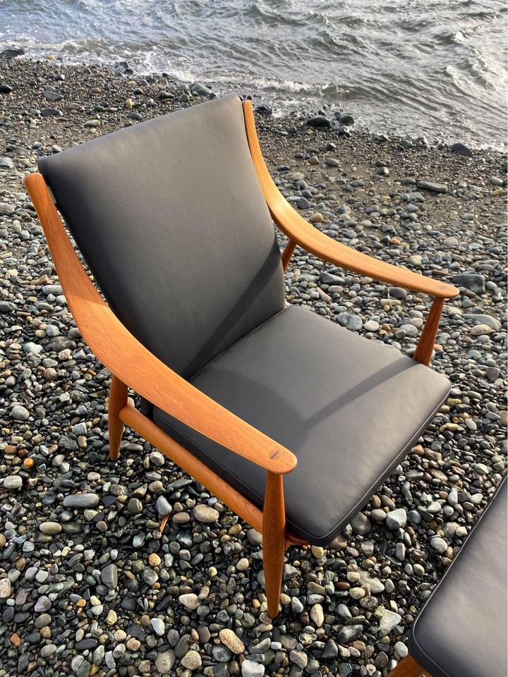 1950s Danish Teak Lounge Chair by Peter Hvidt