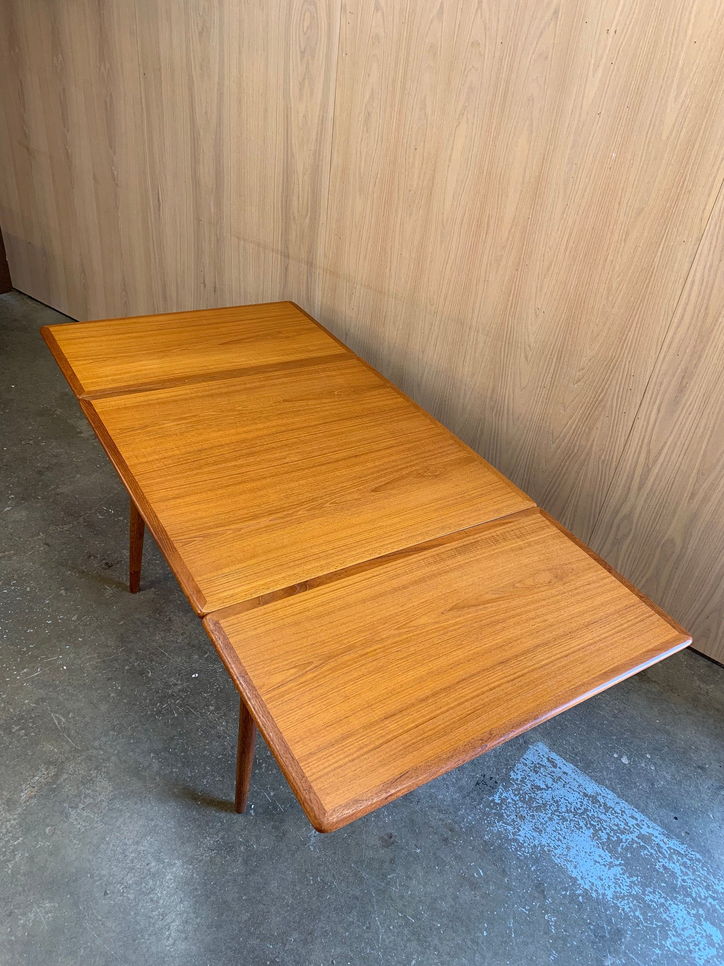 1950s Teak and Oak AT-313 Dining Table by Hans Wegner for Andreas Tuck