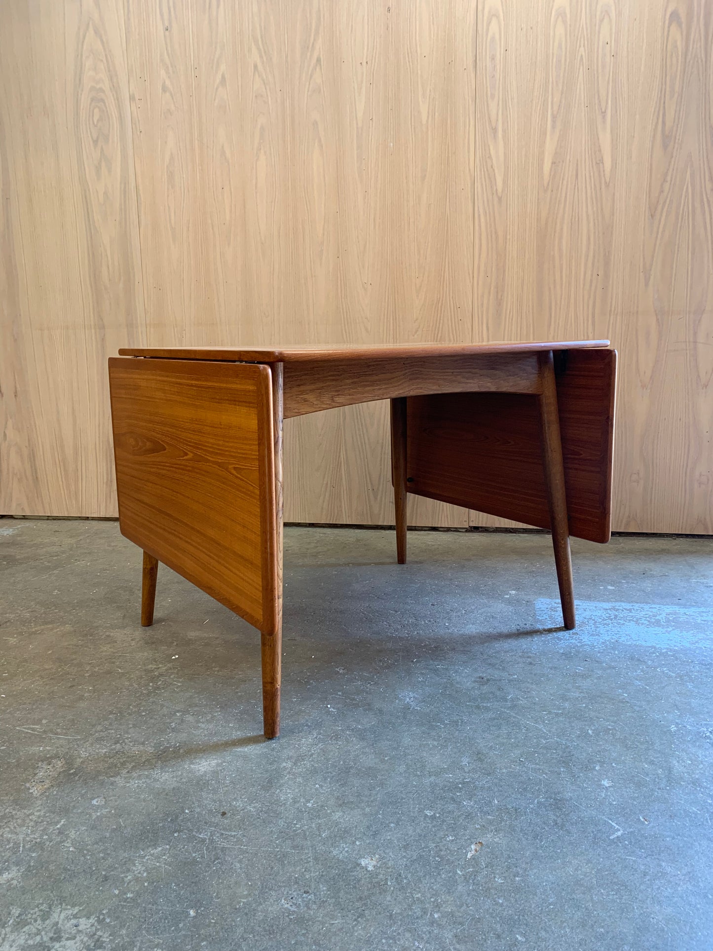 1950s Teak and Oak AT-313 Dining Table by Hans Wegner for Andreas Tuck