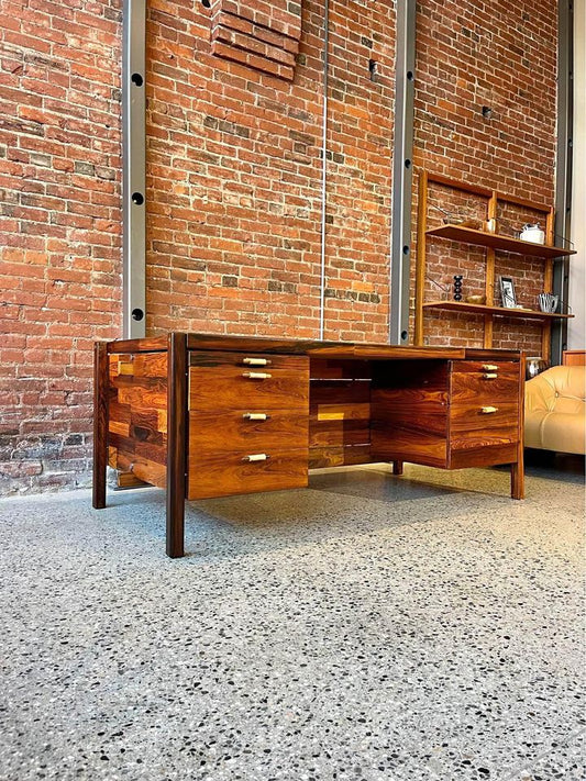 1960's Brazilian Rosewood Desk by Jorge Zalszupin for L'atelier