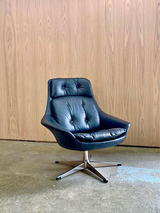 1960s Danish High Back Swivel Lounge Chair by HW Klein