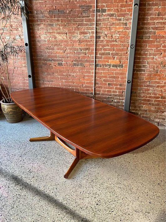 1960s Danish Rosewood Dining Table by Niels Møller