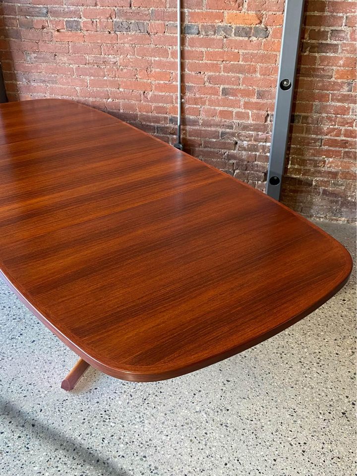 1960s Danish Rosewood Dining Table by Niels Møller