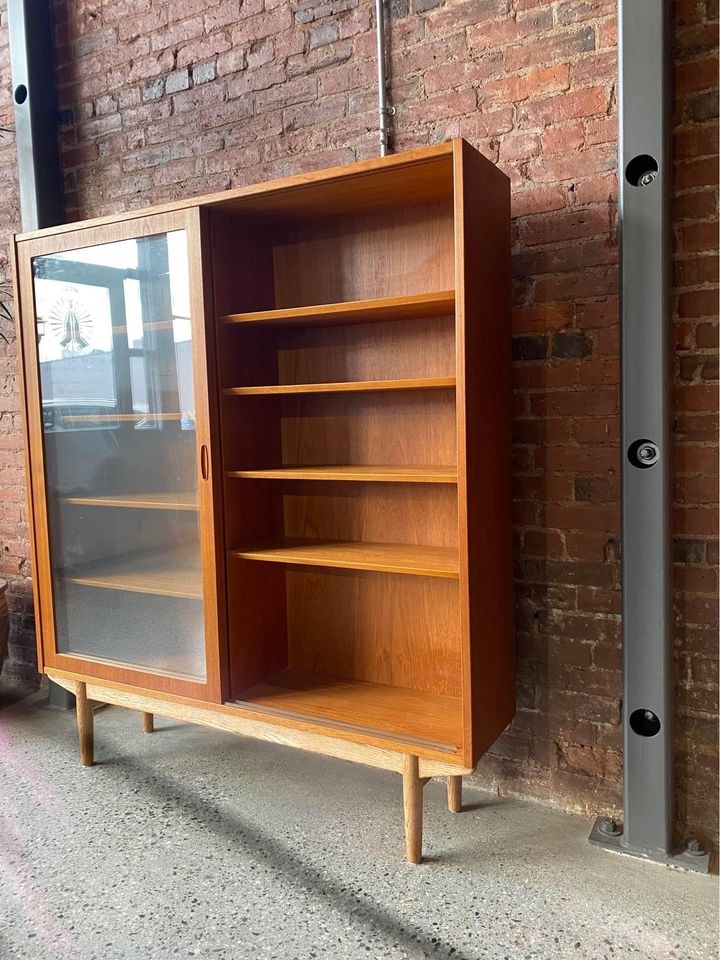 1960s Danish Teak Bookcase Display Cabinet