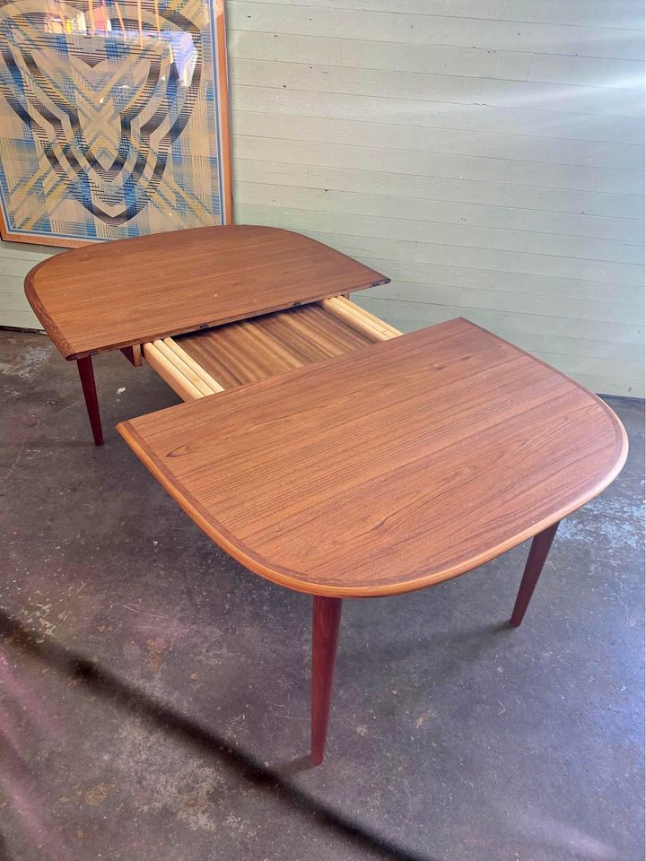 1960s Danish Teak Dining Table by Skovmand & Andersen