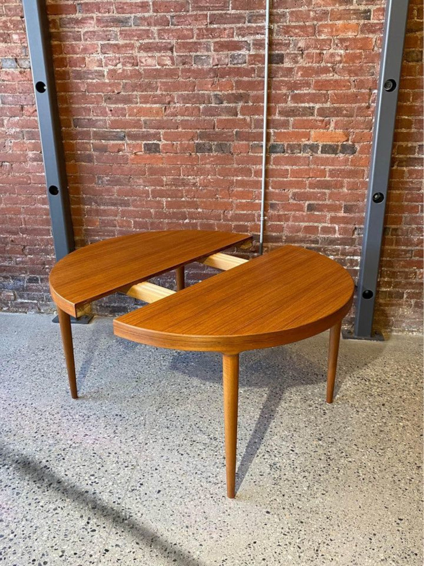 1960s Danish Teak Dining Table by Skovmand & Andersen