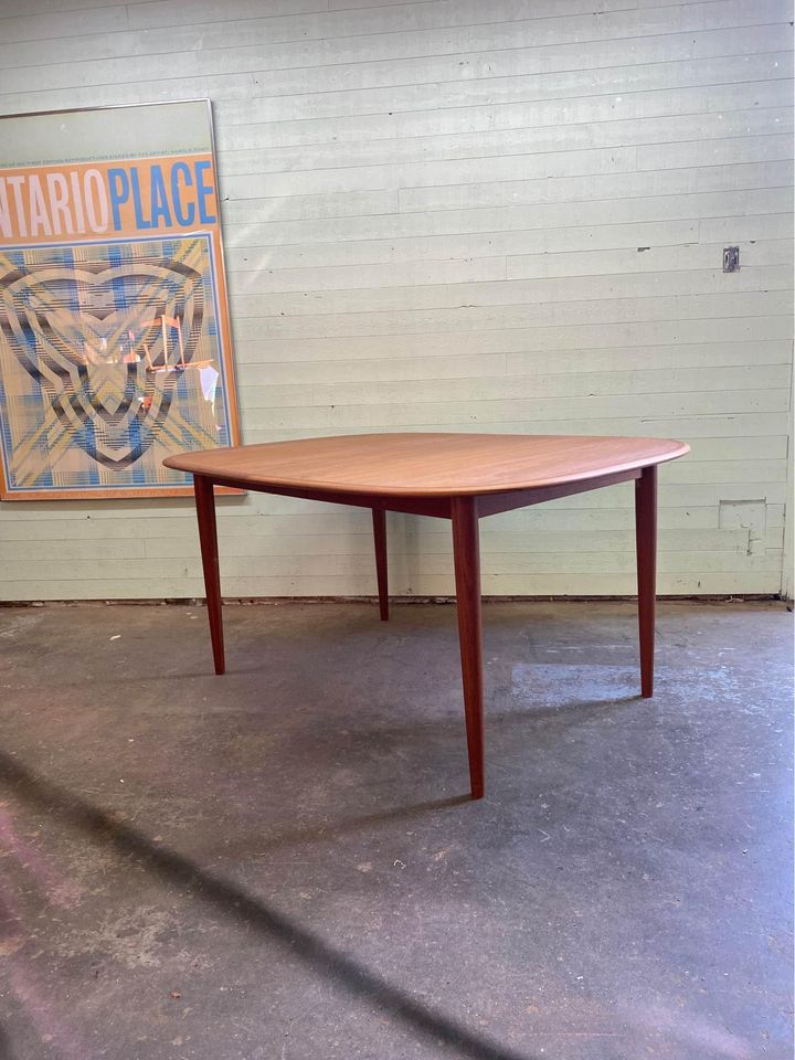 1960s Danish Teak Dining Table by Skovmand & Andersen