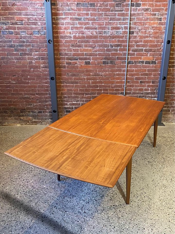 1960s Danish Teak Draw Leaf Dining Table by Gudme Møbelfabrik