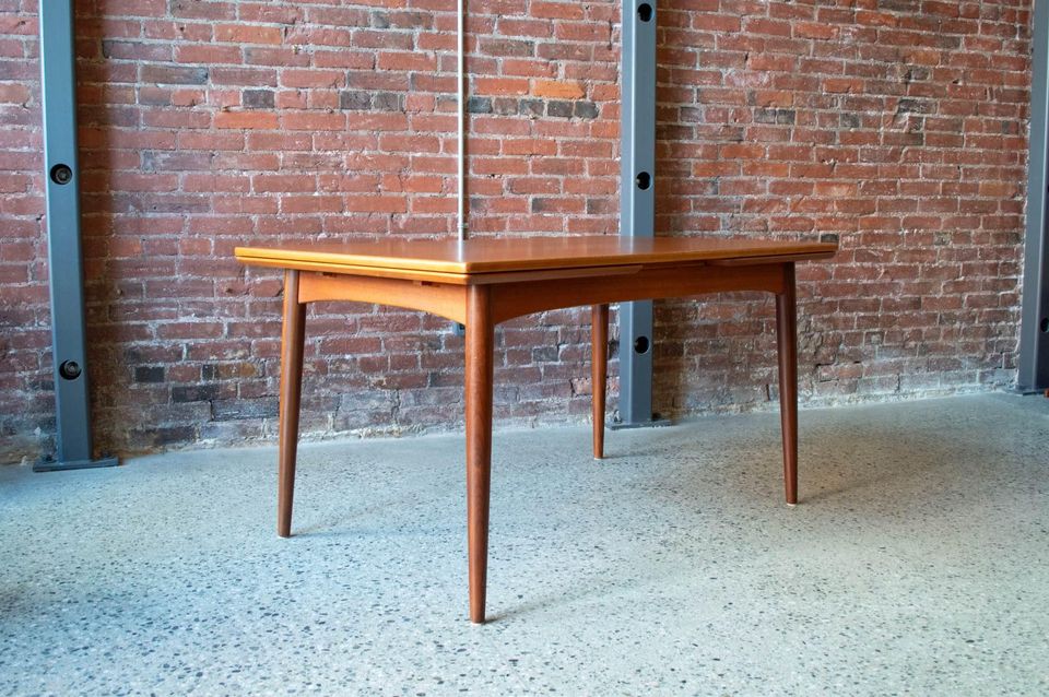 1960s Danish Teak Draw-Leaf Dining Table by Gudme Møbelfabrik