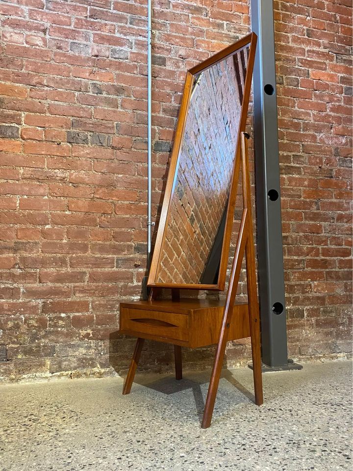 1960s Danish Teak Dressing Table with Mirror by Arne Vodder