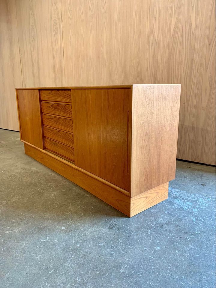 1960s Mid Century Teak Sideboard Credenza