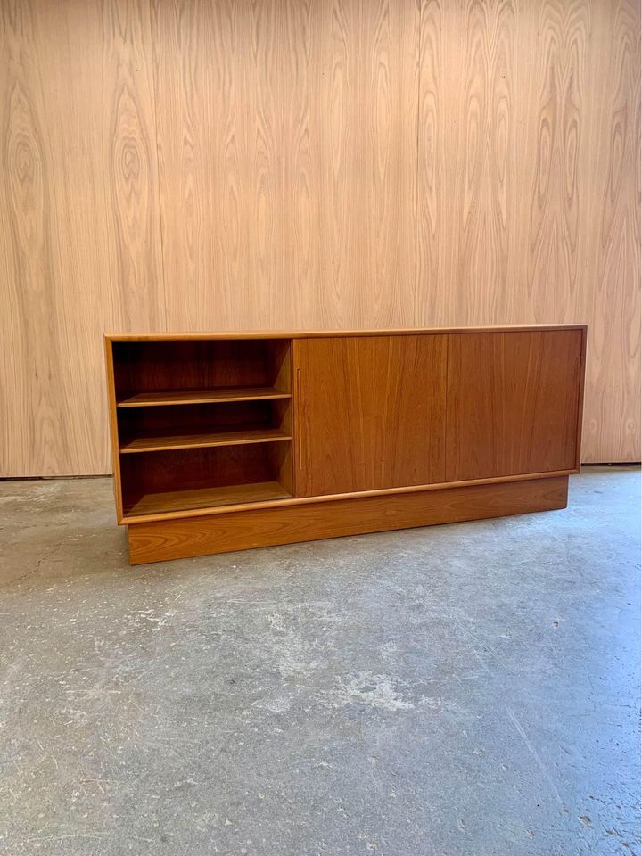 1960s Mid Century Teak Sideboard Credenza