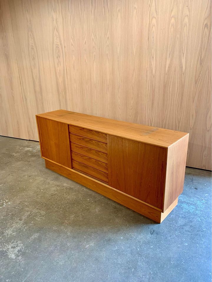 1960s Mid Century Teak Sideboard Credenza