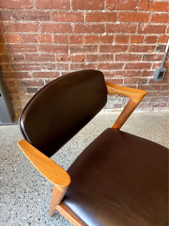 1960s Model 42 Side Chairs in Teak and Leather