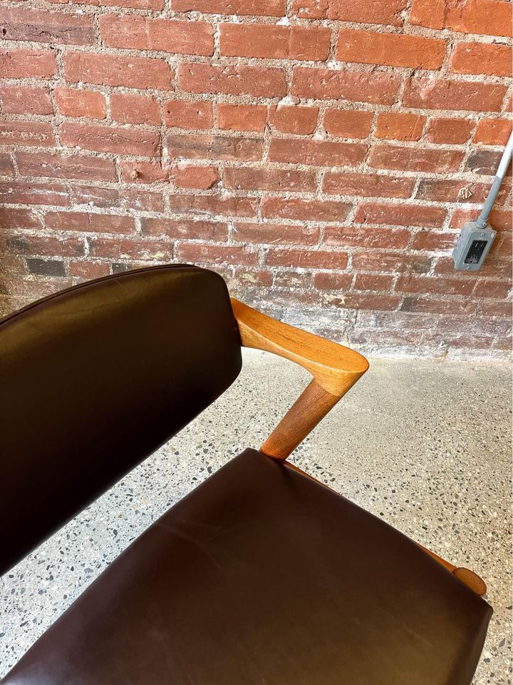 1960s Model 42 Side Chairs in Teak and Leather