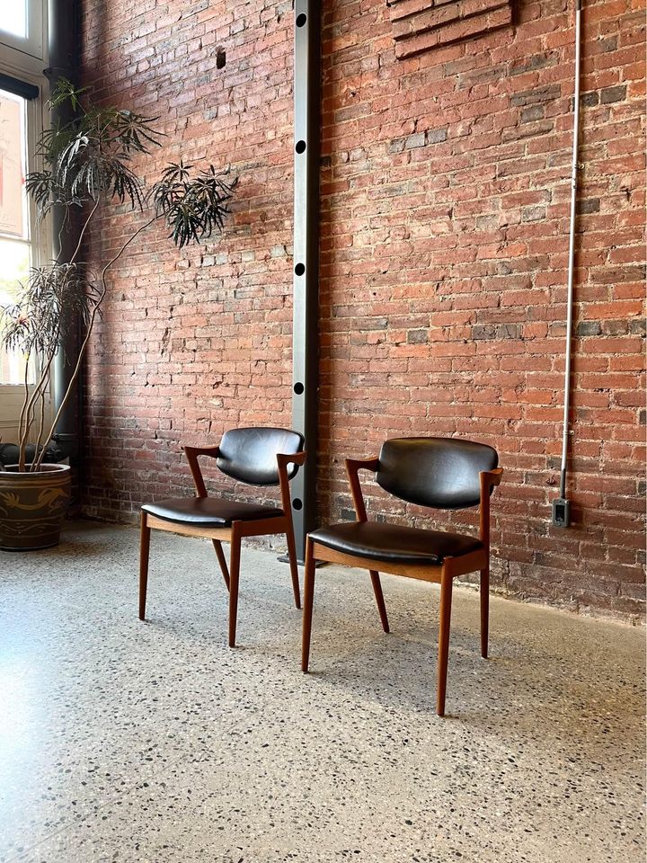 1960s Model 42 Side Chairs in Teak and Leather