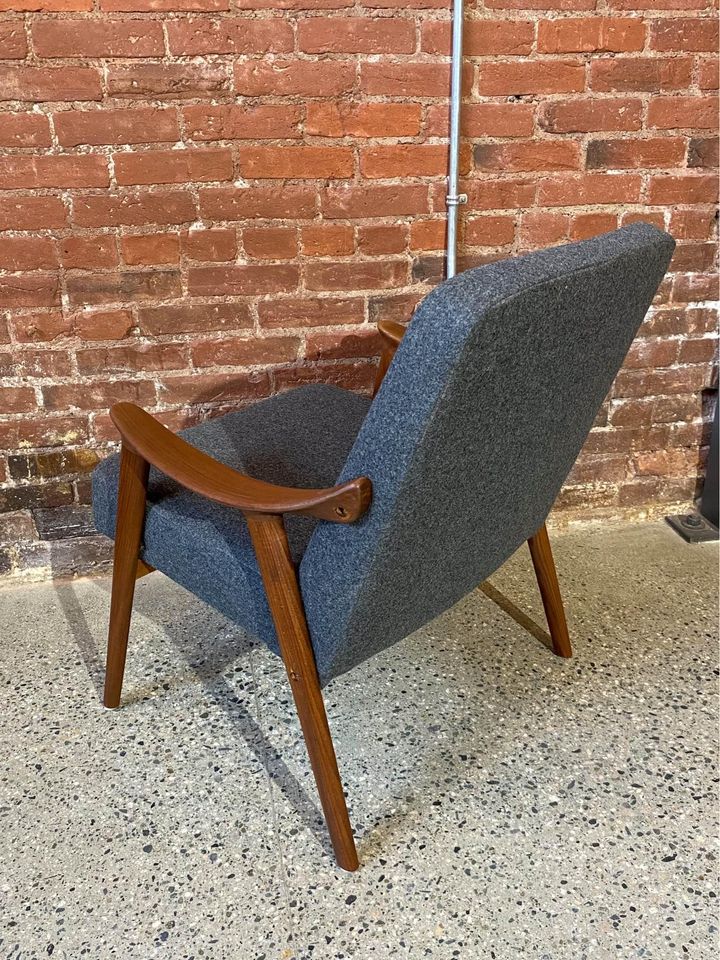 1960s Norwegian Teak Lounge Chair by Møre Lenestol Fabrikk