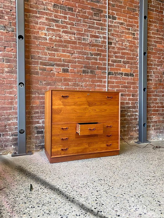 1960s Solid Teak Bar Cabinet Dresser by Peter Hvidt for Søborg Møbelfabrik