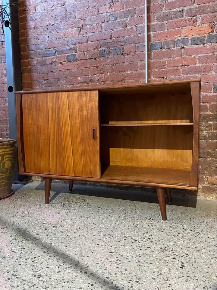 1960s Teak Credenza Sideboard Cabinet