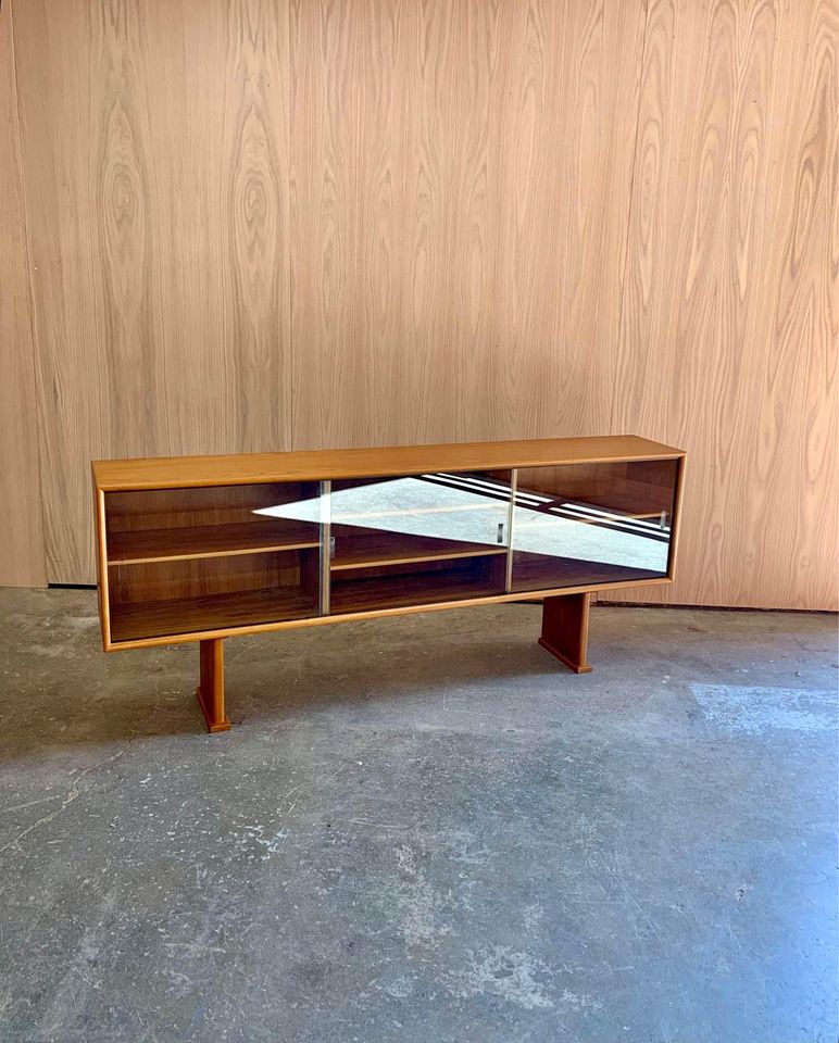 1960s Teak Hutch Credenza TV Stand