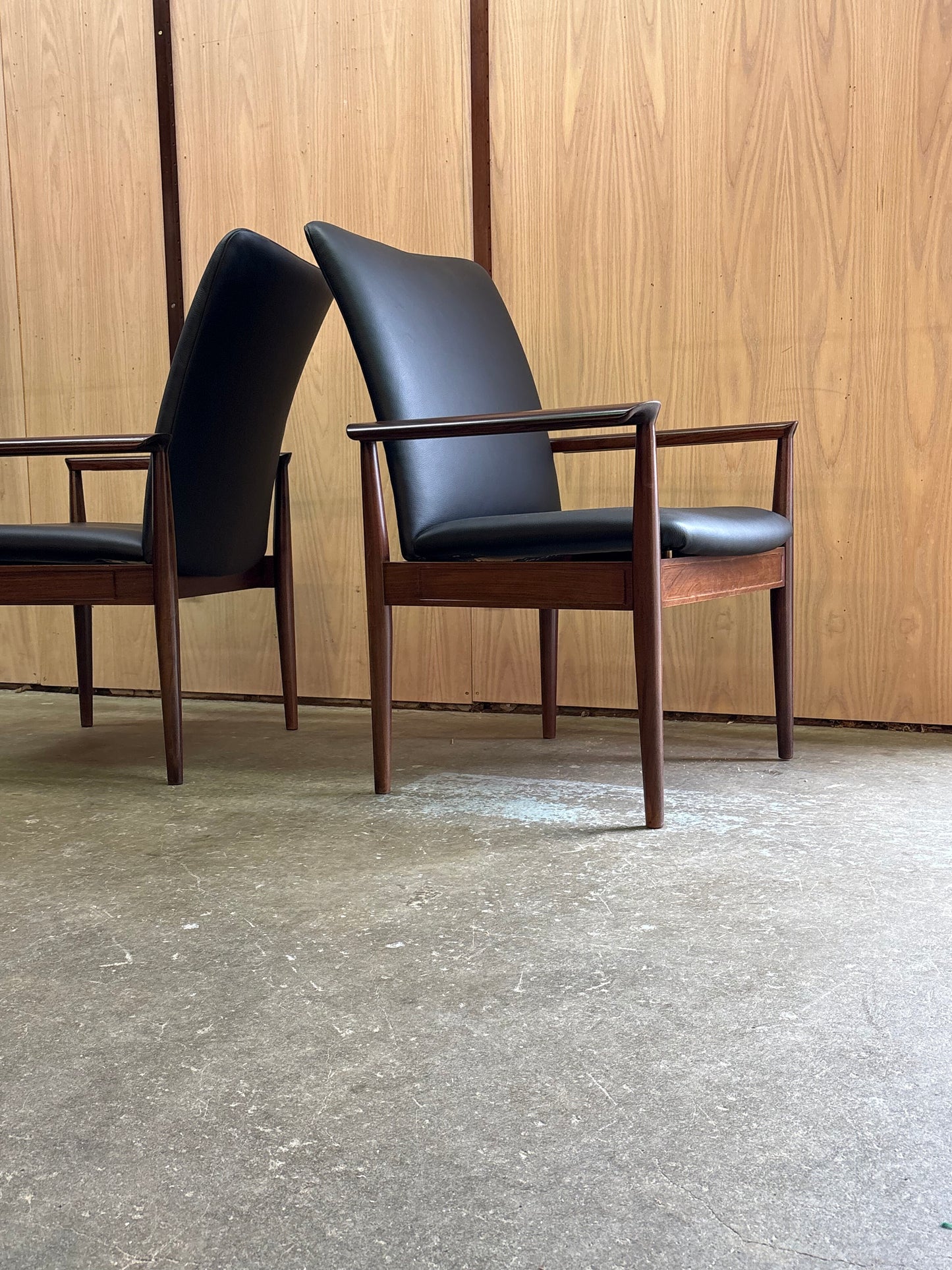 1960s Danish Rosewood and Leather Diplomat Chairs by Finn Juhl