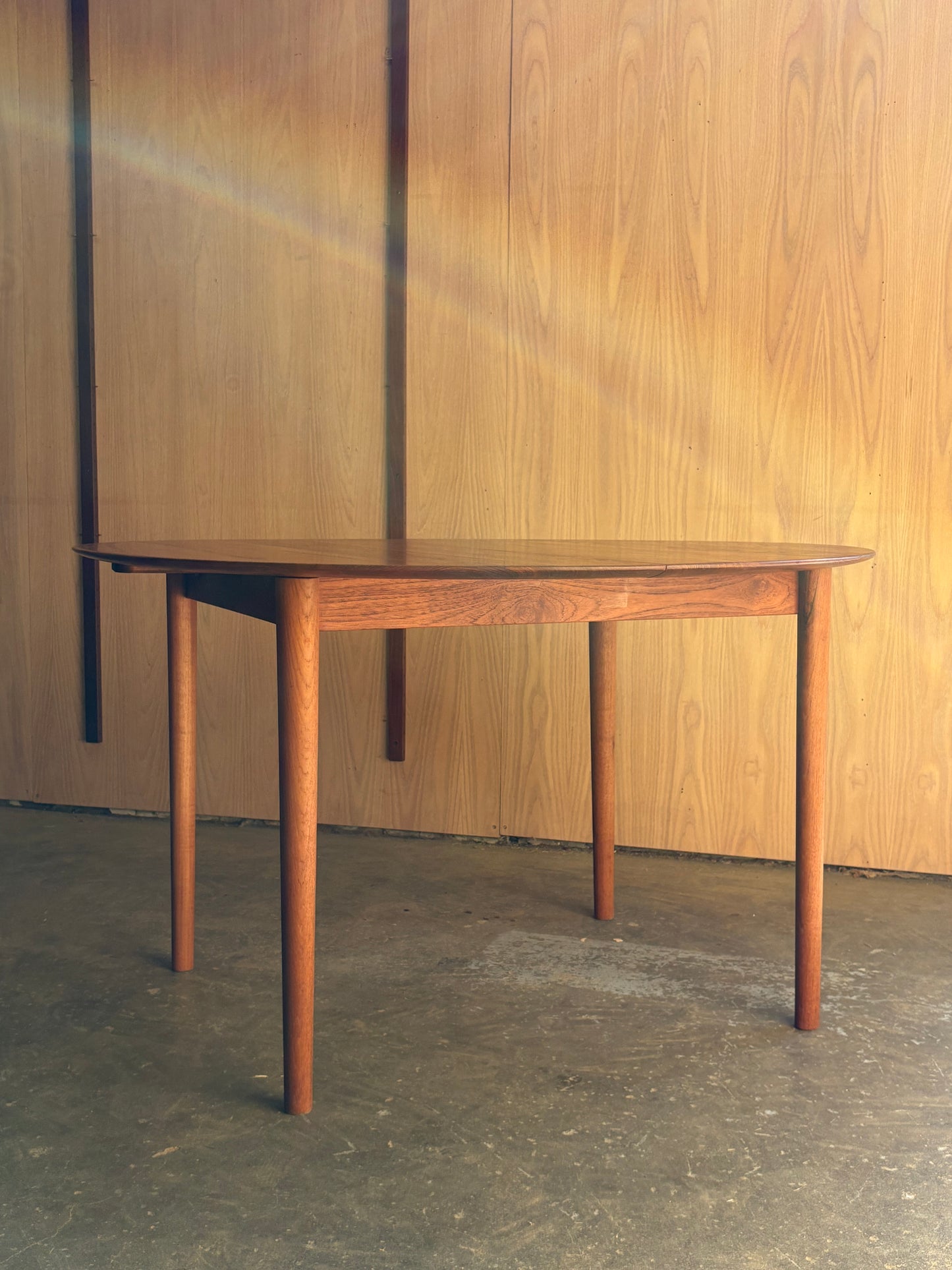 1960s Danish Solid Teak Dining Table by Peter Hvidt for Soborg