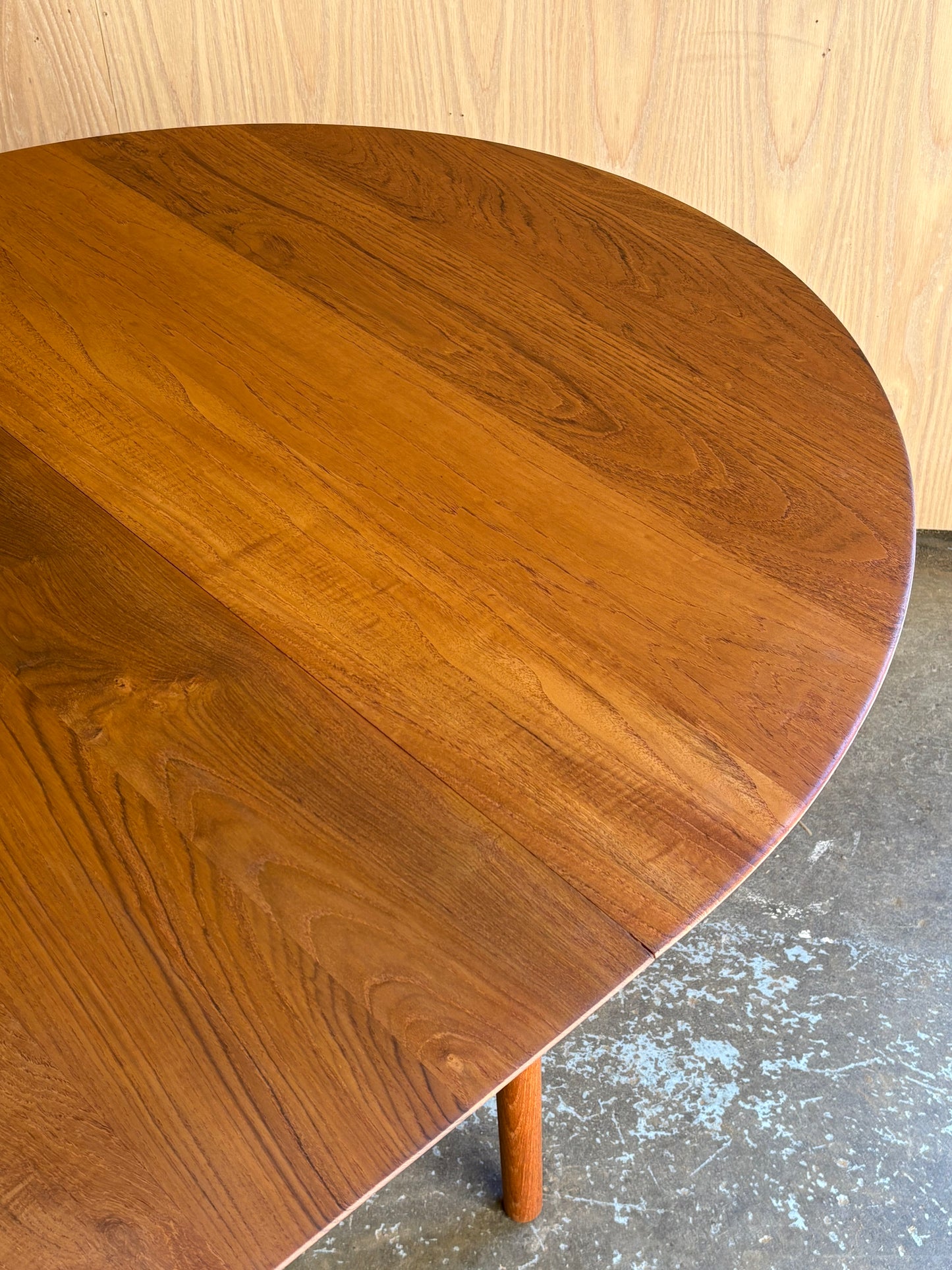 1960s Danish Solid Teak Dining Table by Peter Hvidt for Soborg