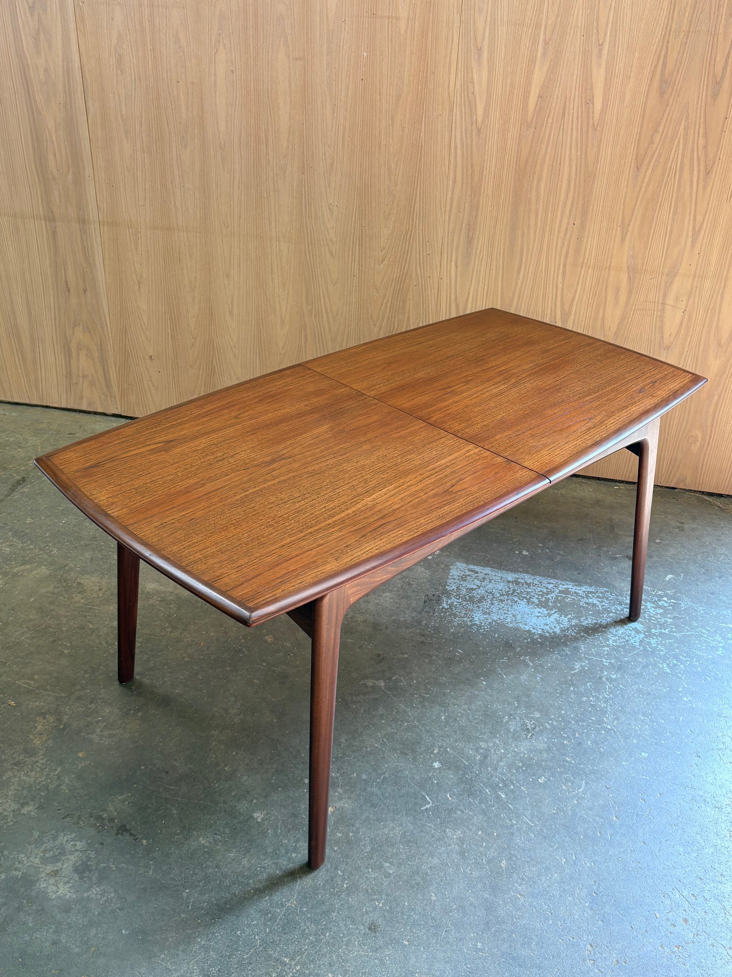 1960s Danish Teak Dining Table by Arne Hovmand-Olsen for Mogens Kold
