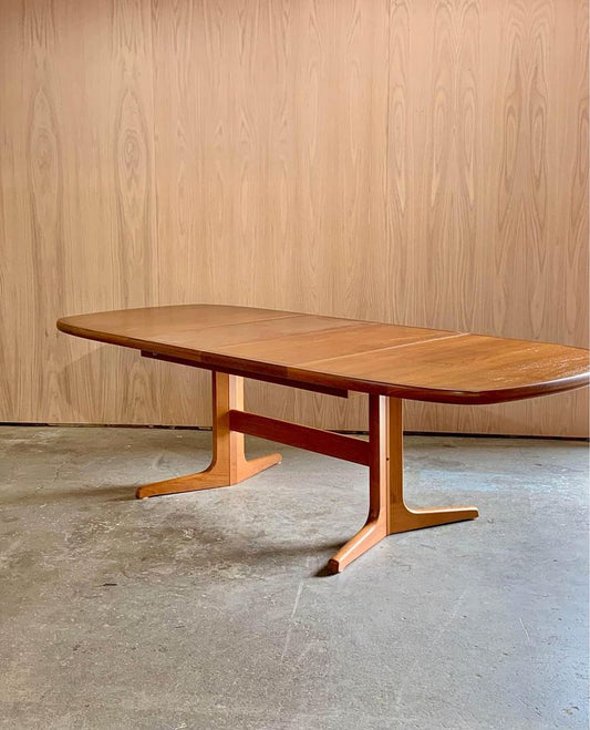 1970s Mid Century Teak Dining Table with Self-Storing Leaves