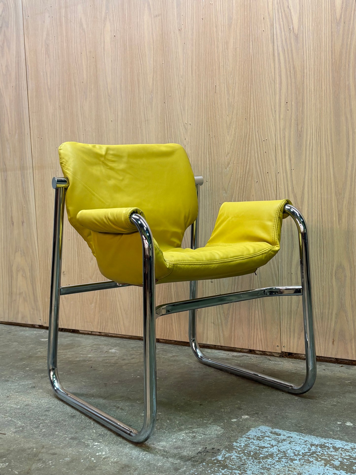 1970s Chromed and Leather Lounge Chair by Maurice Burke for Pozza