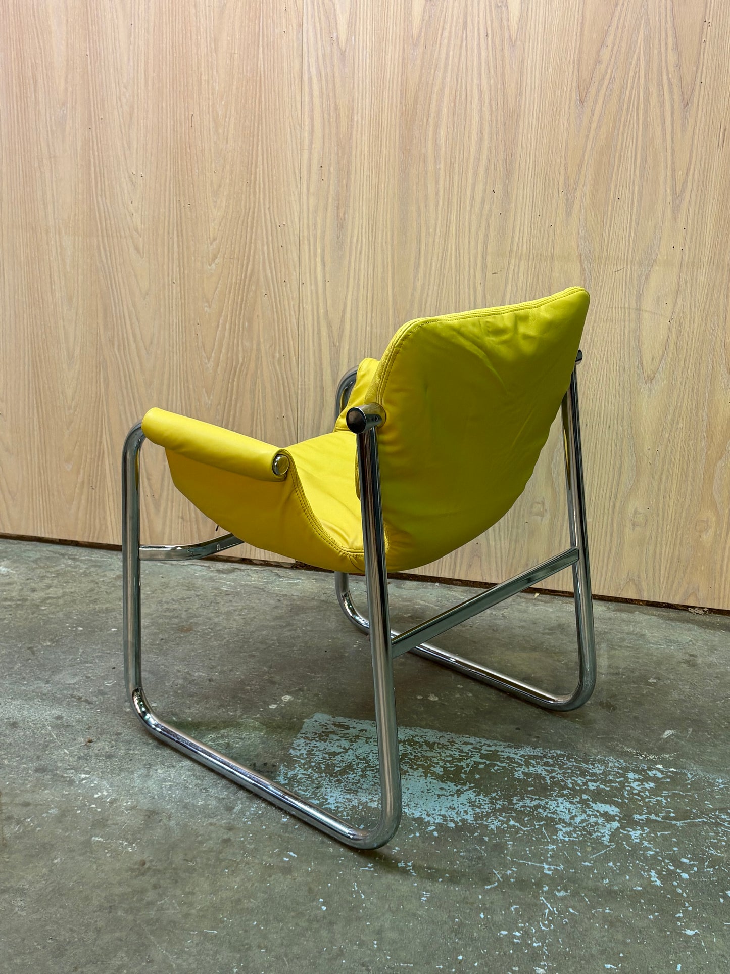 1970s Chromed and Leather Lounge Chair by Maurice Burke for Pozza