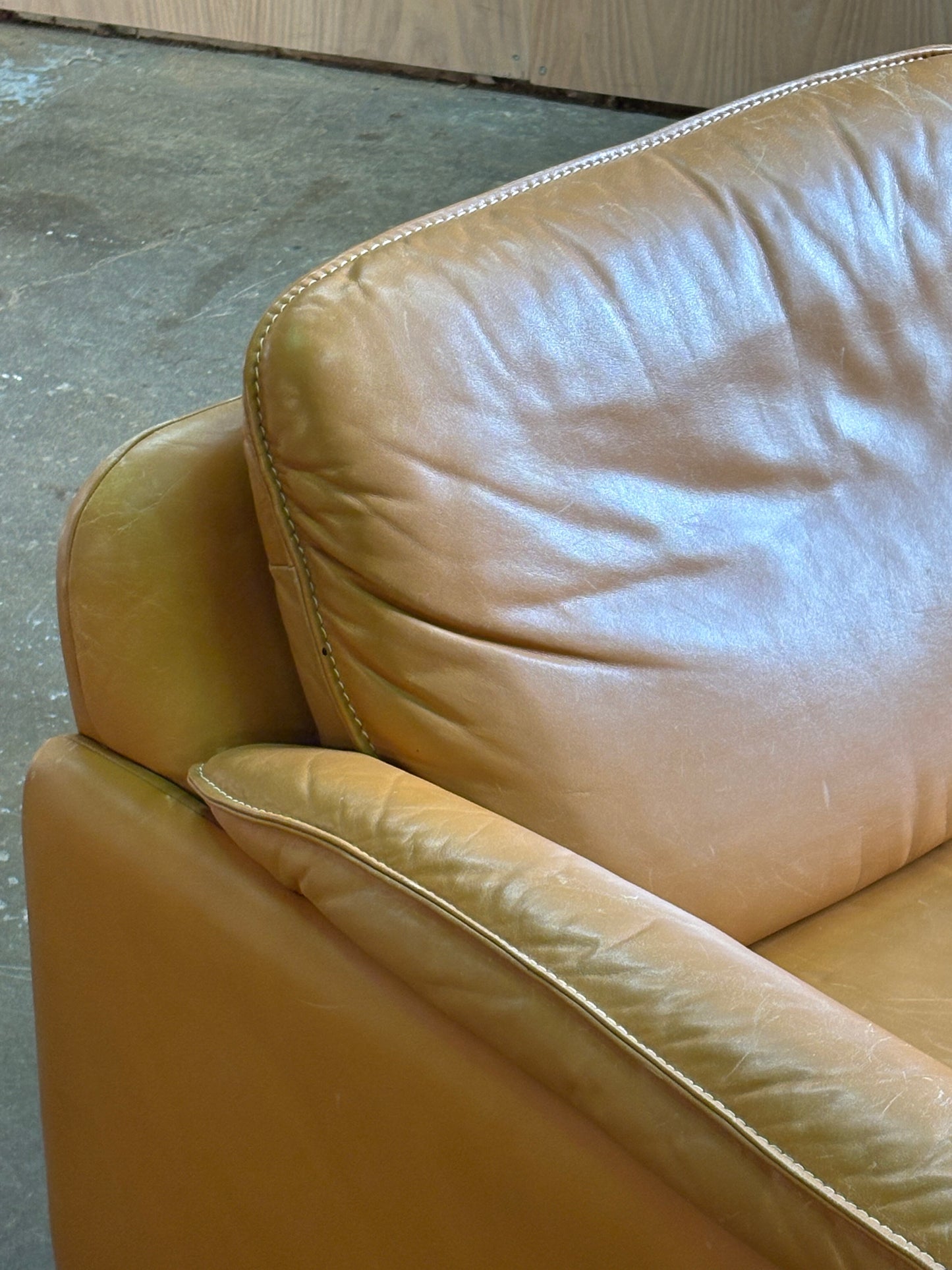 1970s DS-61 Swiss Leather Sofa by De Sede