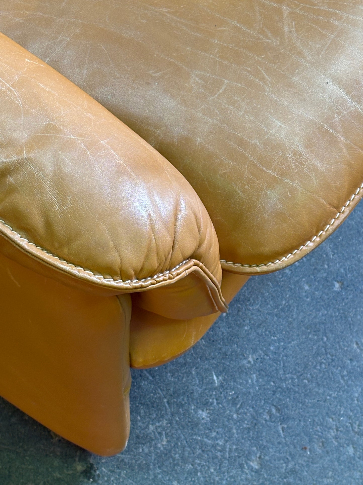 1970s DS-61 Swiss Leather Sofa by De Sede