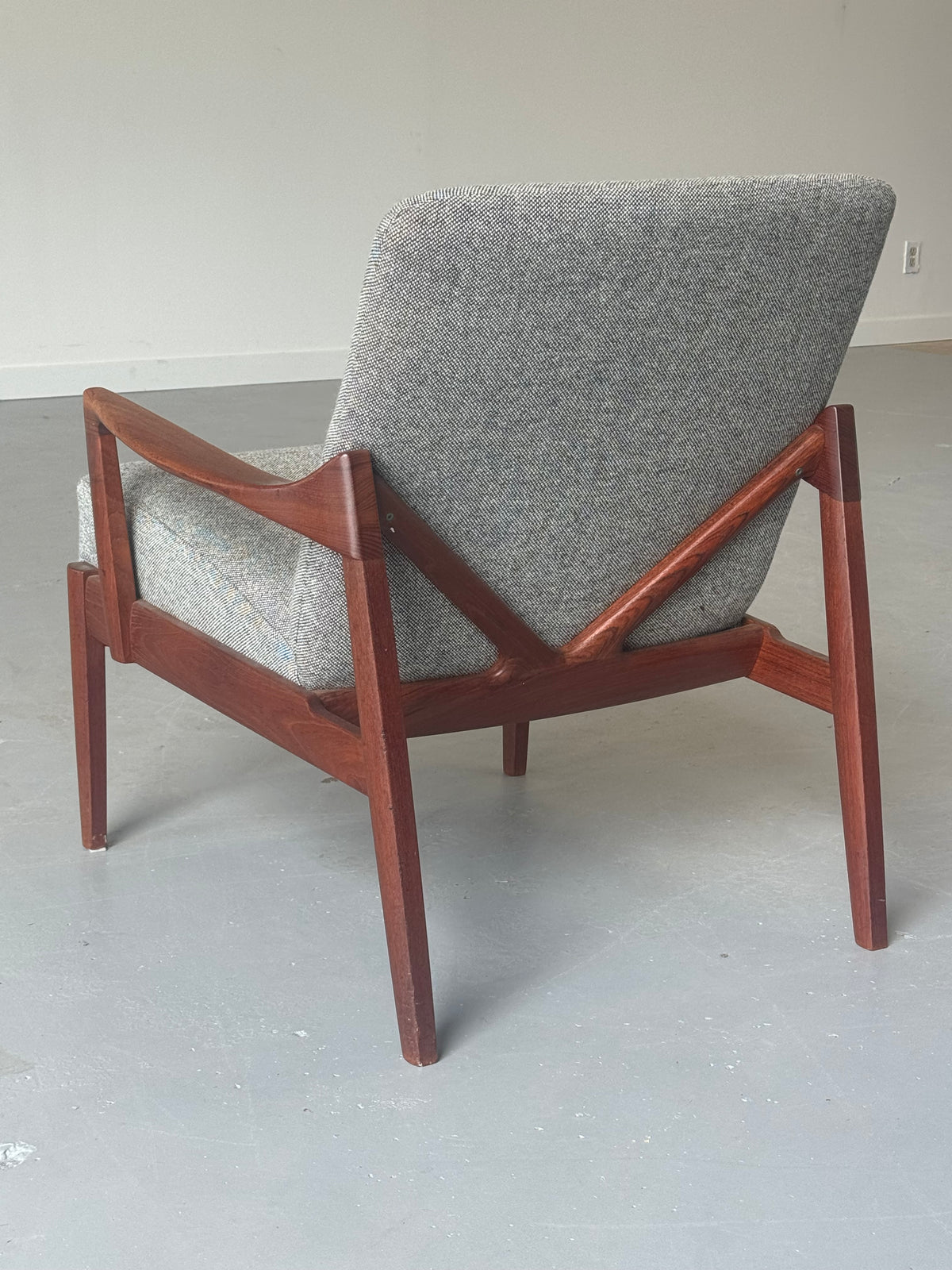 1950s FD125 Lounge Chair by Tove & Edvard Kindt-Larsen for France & Son in teak