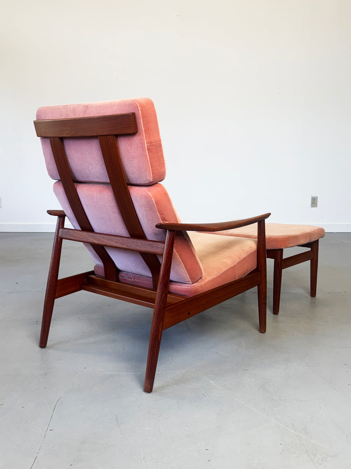 1960s Arne Vodder Model FD 164 Reclining Lounge Chair and Ottoman for France & Søn, Denmark.