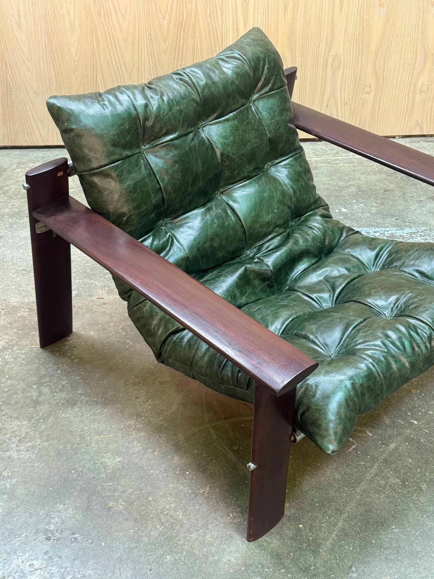1970s MP-129 Lounge Chair by Percival Lafer in jatobá and dark green leather