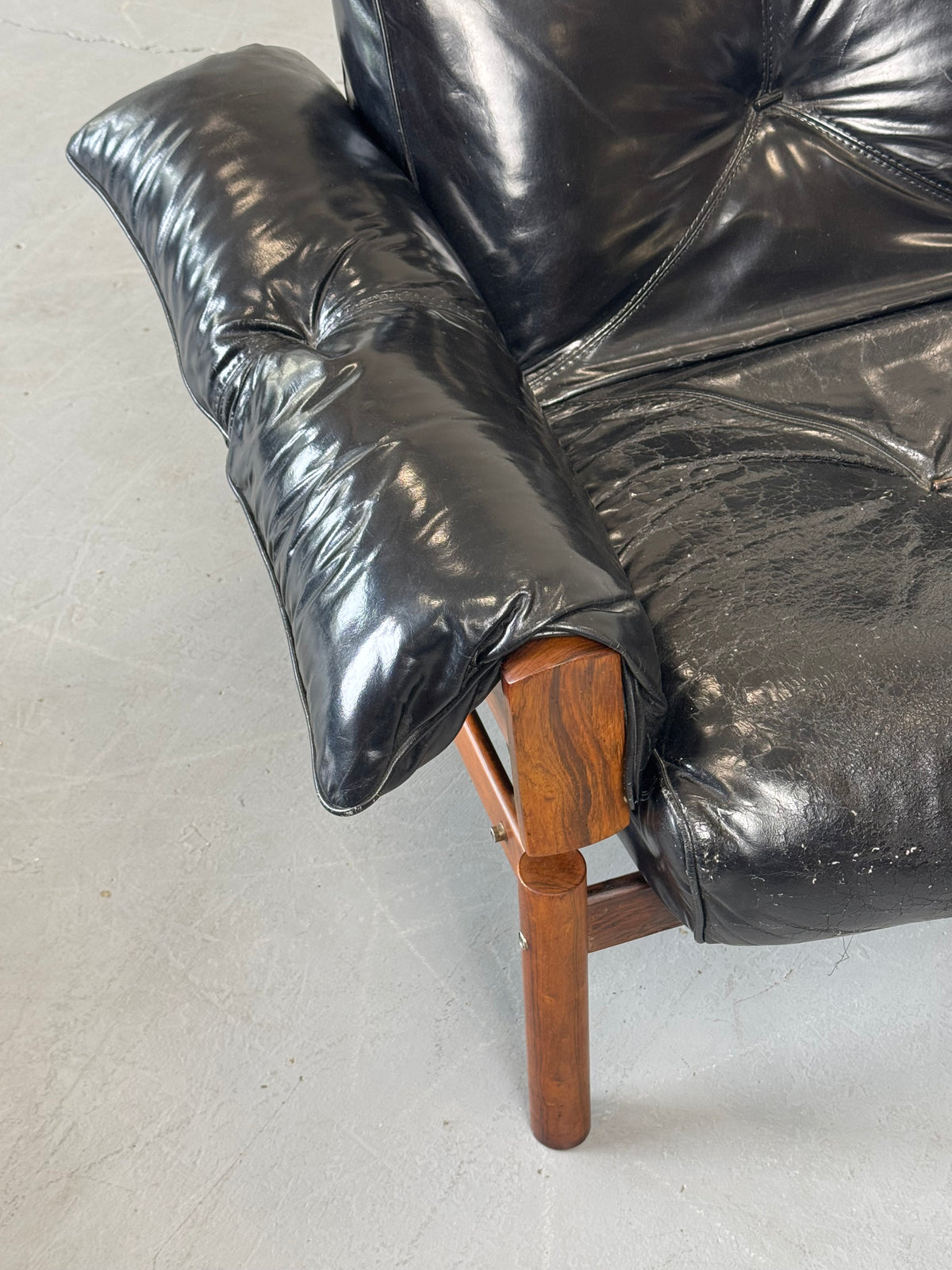 1960s MP-13 Lounge Chair by Percival Lafer in Original Black Leather and Brazilian Rosewood.