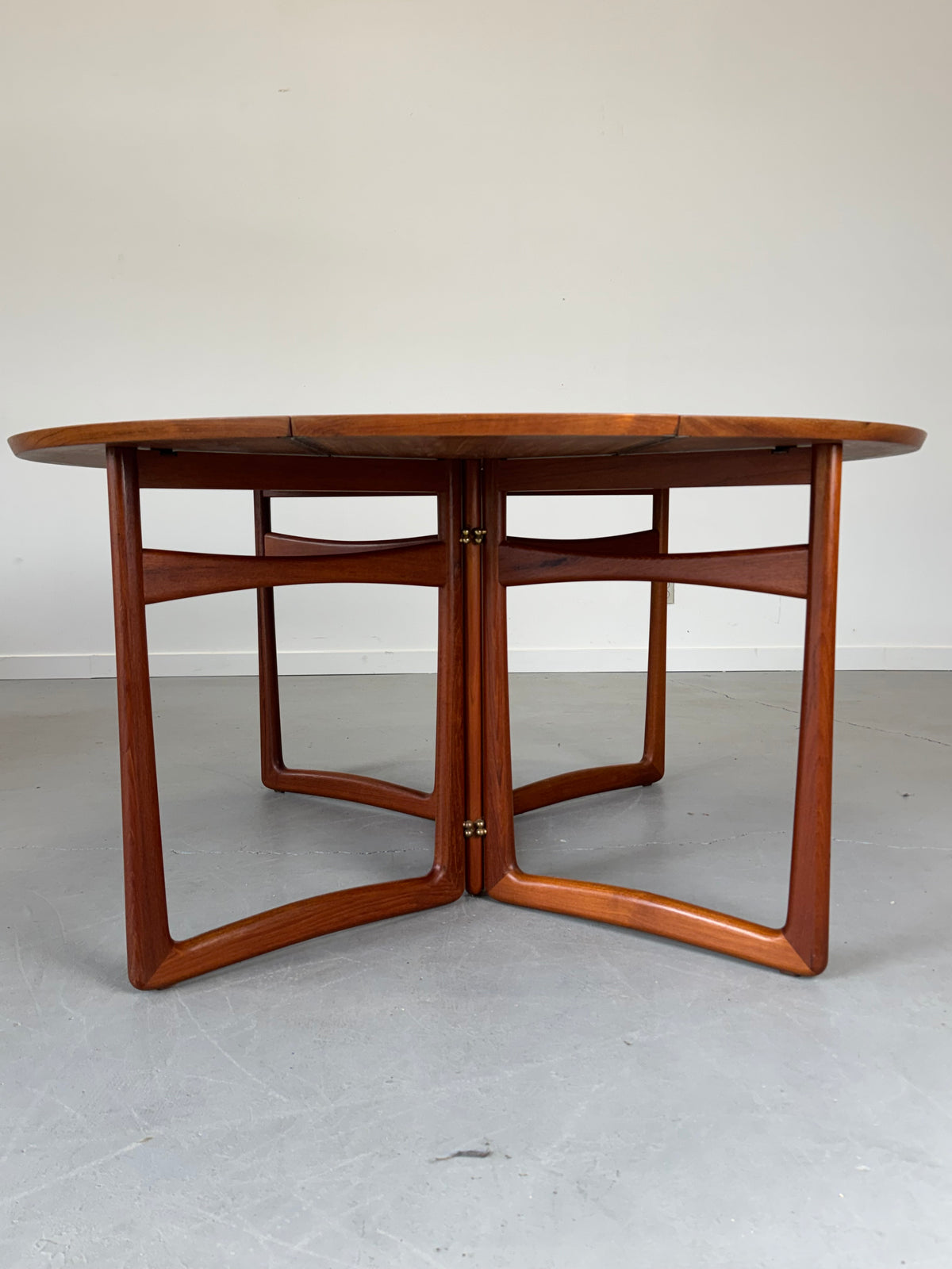 1960s Peter Hvidt Drop-Leaf Teak Dining Table for France & Son, Denmark.
