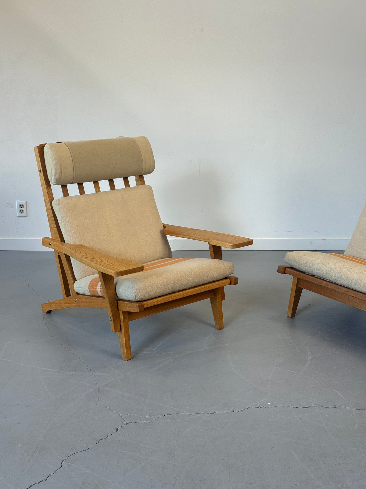 1960s GE-375 Modular Seating System by Hans J. Wegner for Getama in oak.
