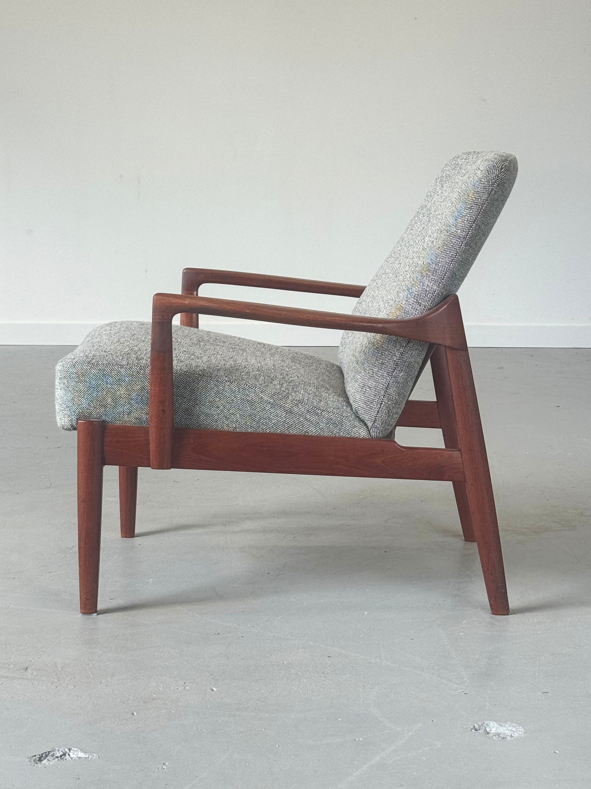 1950s FD125 Lounge Chair by Tove & Edvard Kindt-Larsen for France & Son in teak
