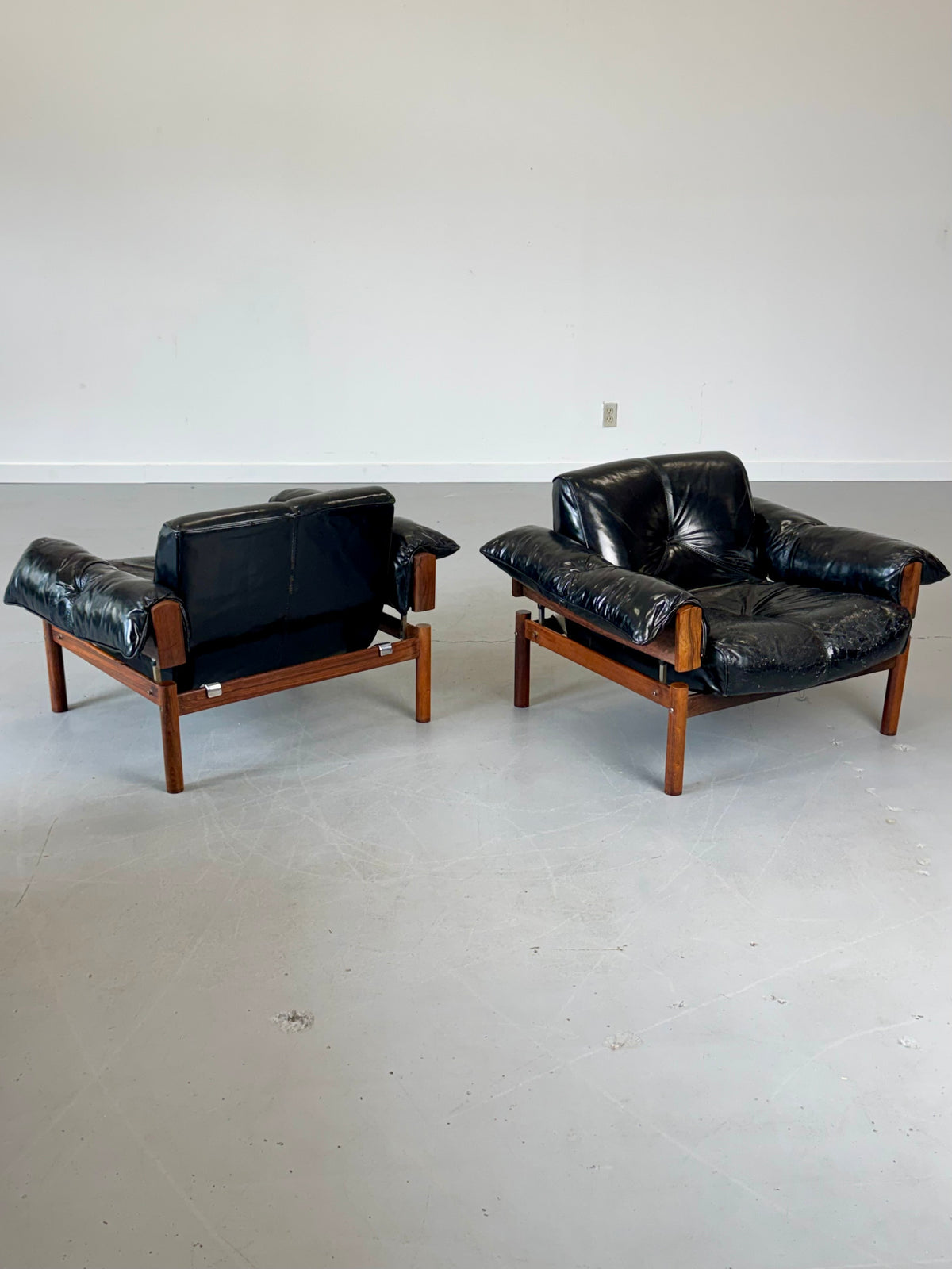 1960s MP-13 Lounge Chair by Percival Lafer in Original Black Leather and Brazilian Rosewood.