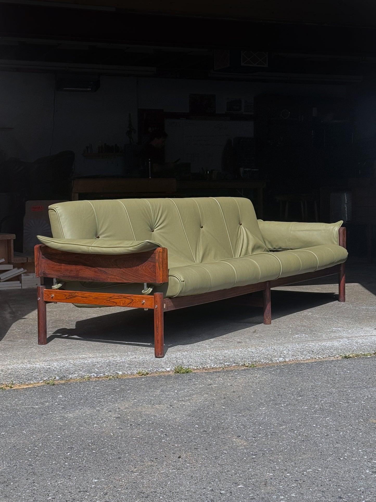 1960s MP-13 Sofa by Percival Lafer in green leather and Brazilian rosewood