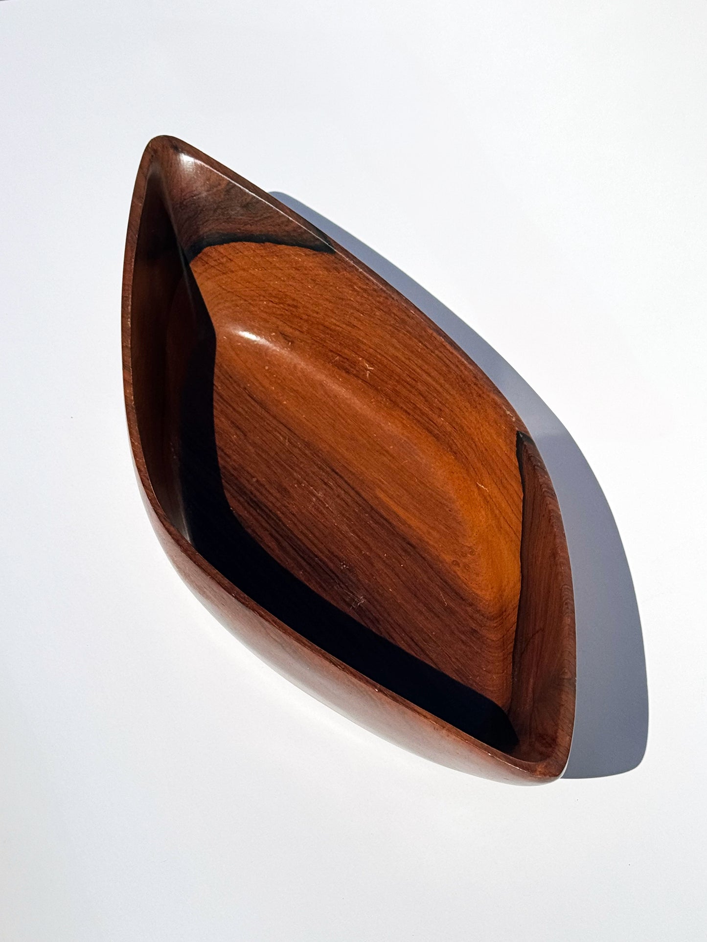 1960s Sculptural Bowl by Jean Gillon for Italma WoodArt in Brazilian rosewood