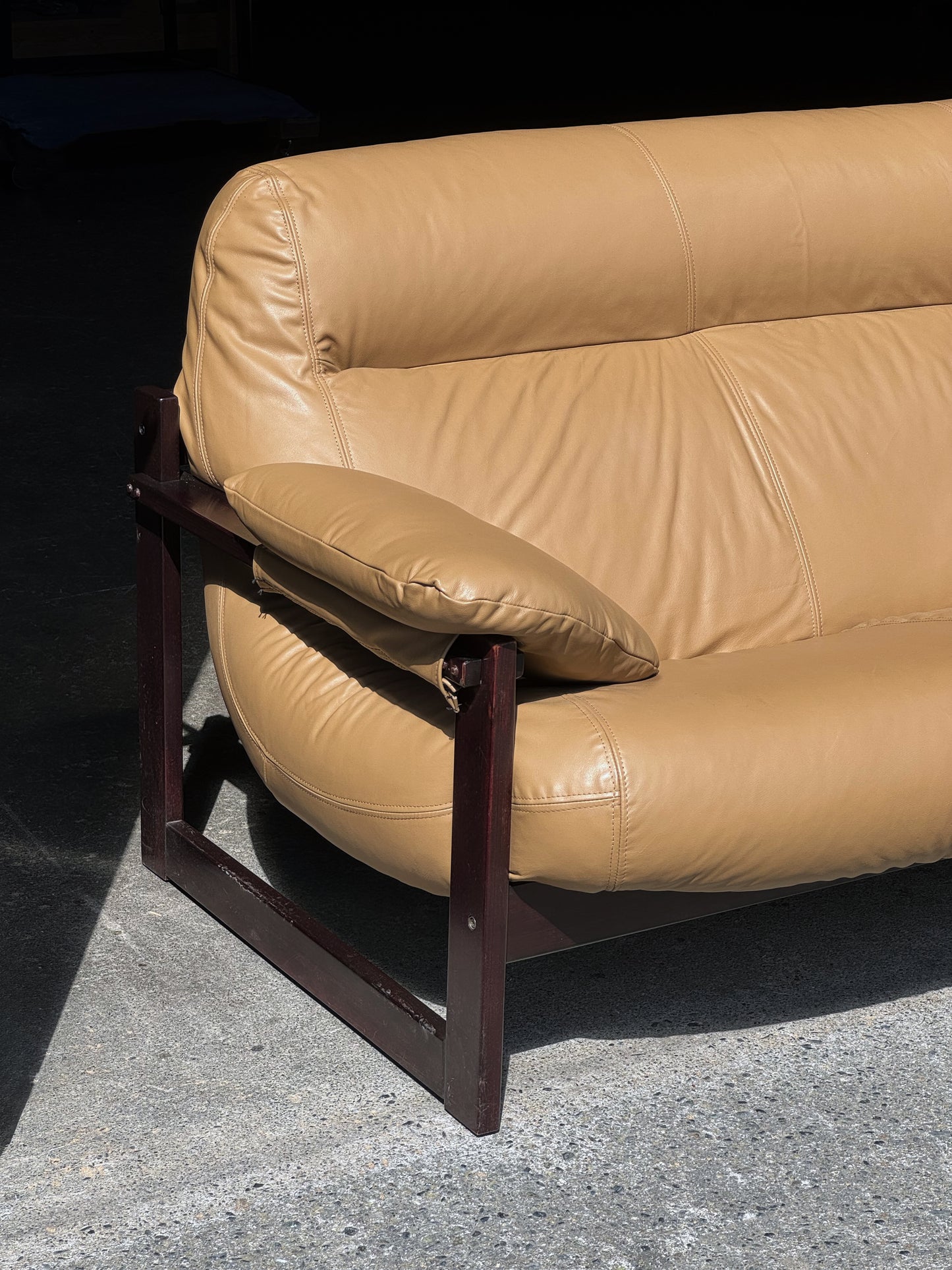 1970s MP-91 / MP-163 Earth Sofa by Percival Lafer in leather and rosewood