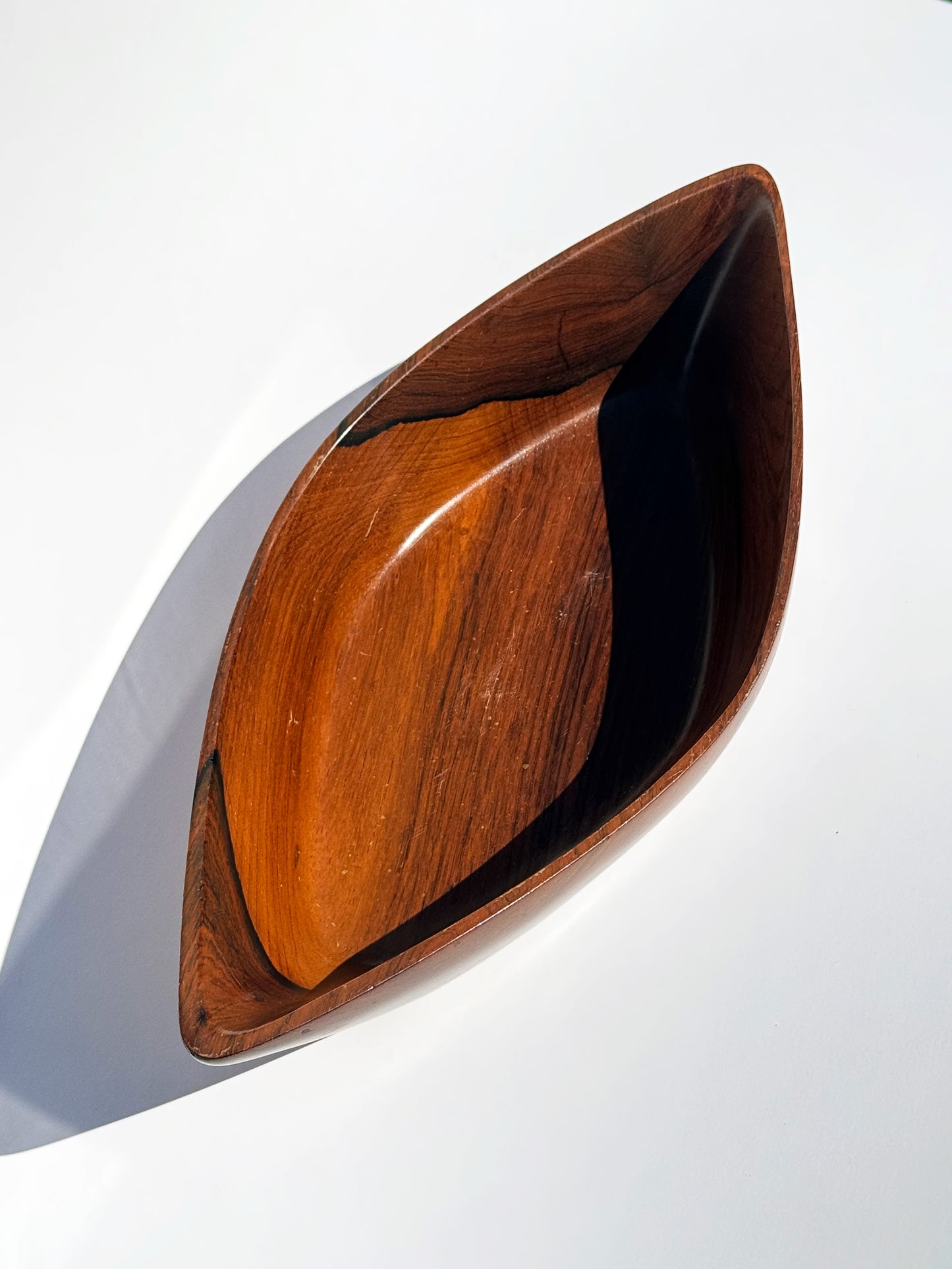 1960s Sculptural Bowl by Jean Gillon for Italma WoodArt in Brazilian rosewood