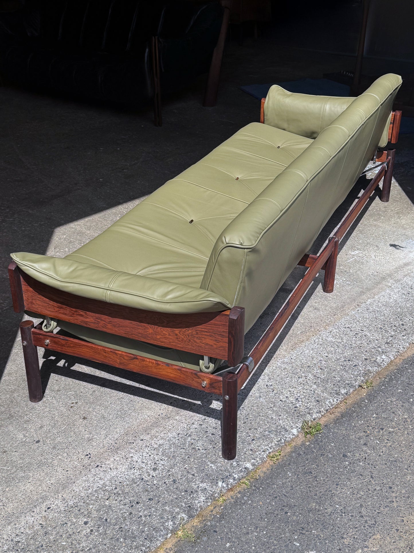 1960s MP-13 Sofa by Percival Lafer in green leather and Brazilian rosewood