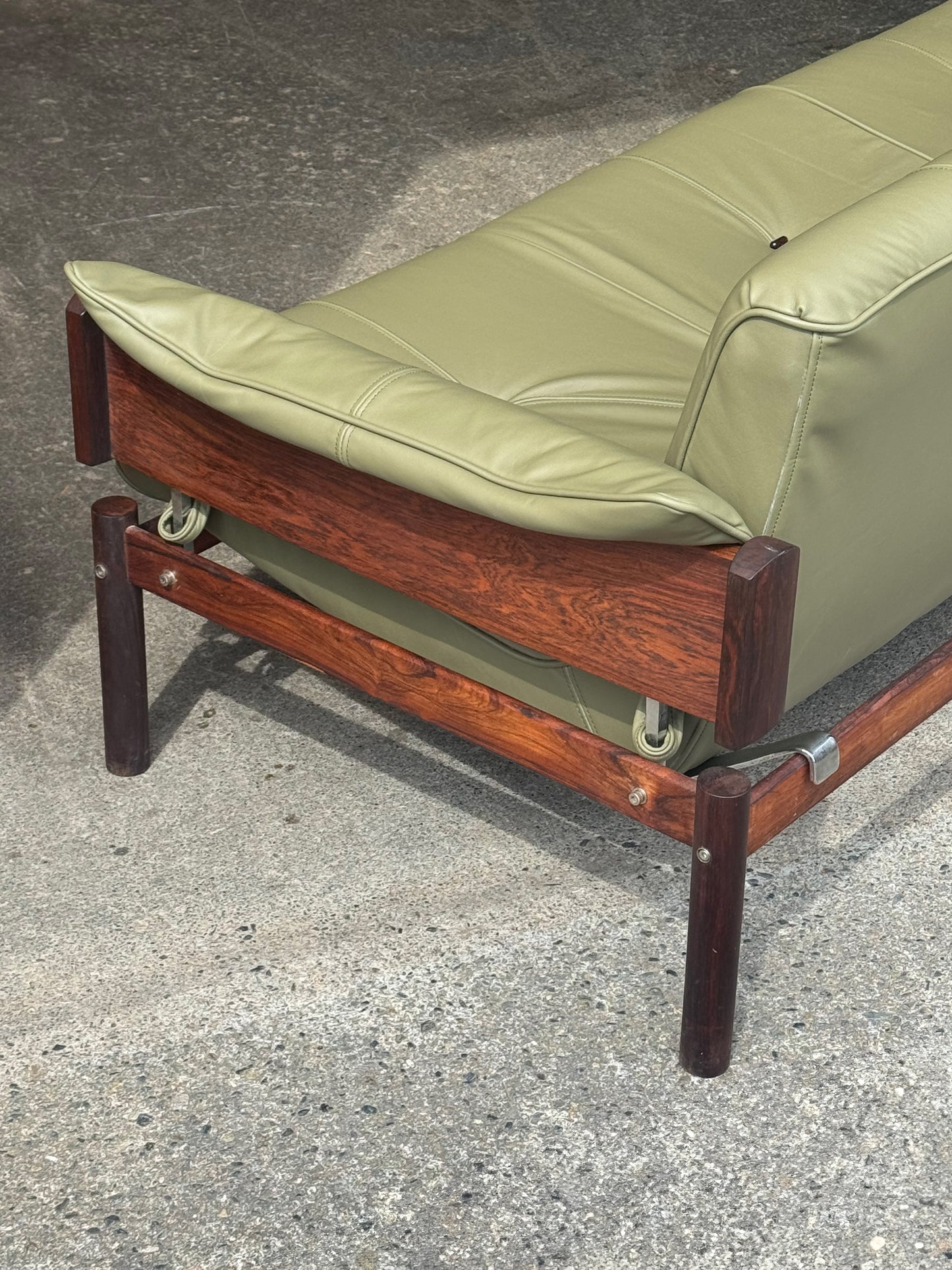 1960s MP-13 Sofa by Percival Lafer in green leather and Brazilian rosewood