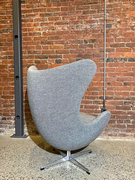 Authentic Egg Chair by Arne Jacobsen for Fritz Hansen Circa 1964