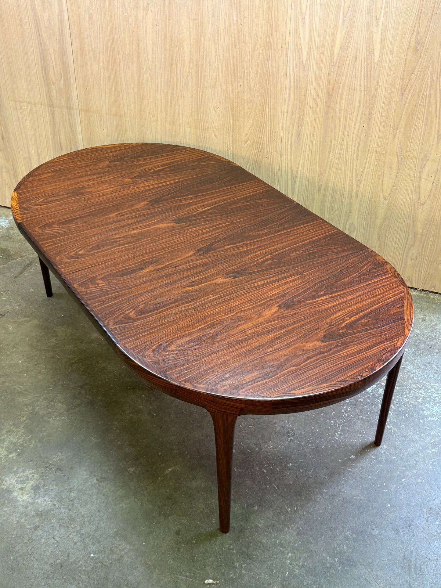 1960s Danish Rosewood Dining Table by Kofod Larsen for Faarup Møbelfabrik