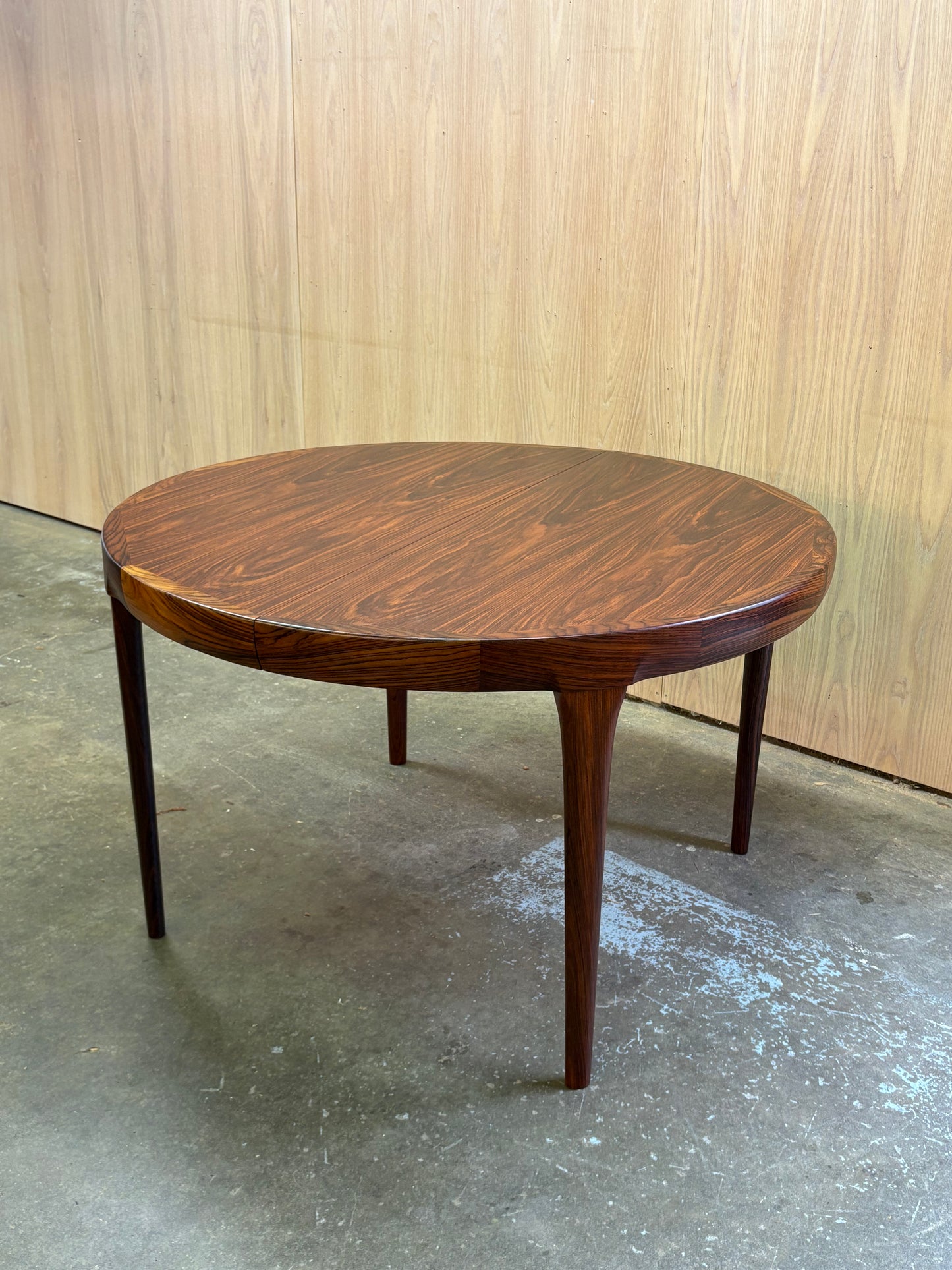 1960s Danish Rosewood Dining Table by Kofod Larsen for Faarup Møbelfabrik